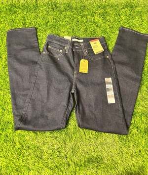 Levi's 724 High Rise Slim Straight Jeans